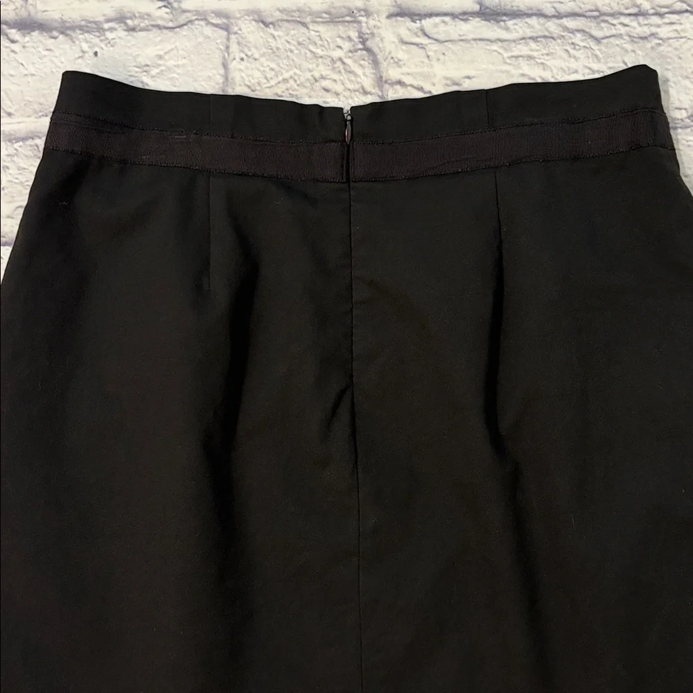 GAP Pleated Front Classic Black Skirt Large Pockets Lined Interior Size 6
